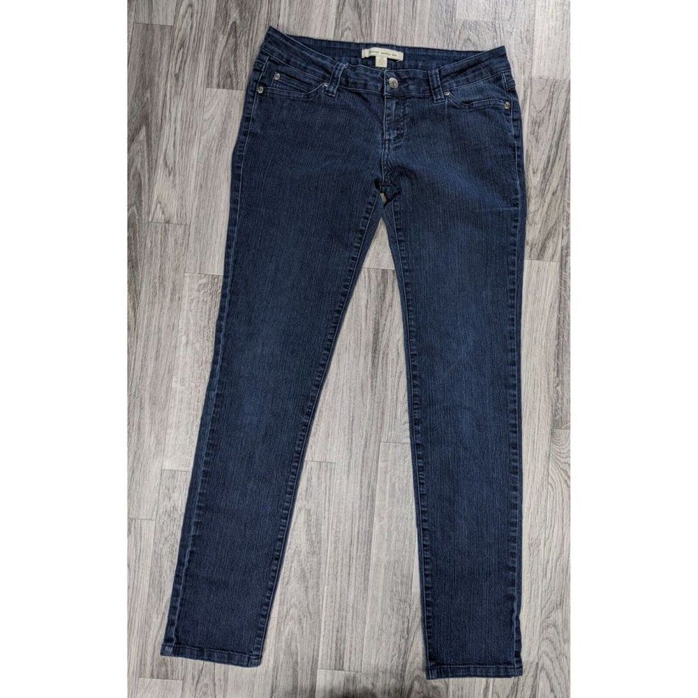 (3/$35)‎ Forever Twenty One Womens Size 28 Straight Leg Pockets Denim Blue Jeans